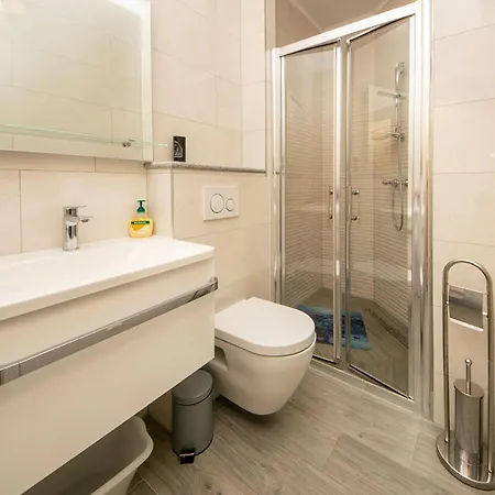 Apartment Mare-8 By Interhome *